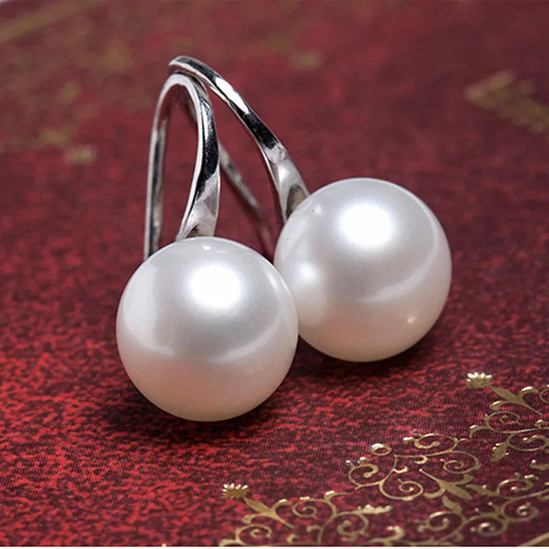 Pearl Crystal Stud Earrings – Elegant Women’s Fashion Jewelry