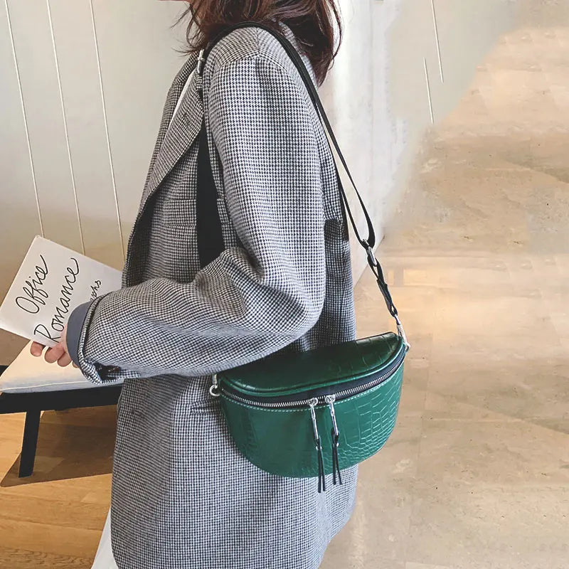 Luxury Designer Saddle Chest Bag – High-Quality Women’s Chain Crossbody & Hobo Purse