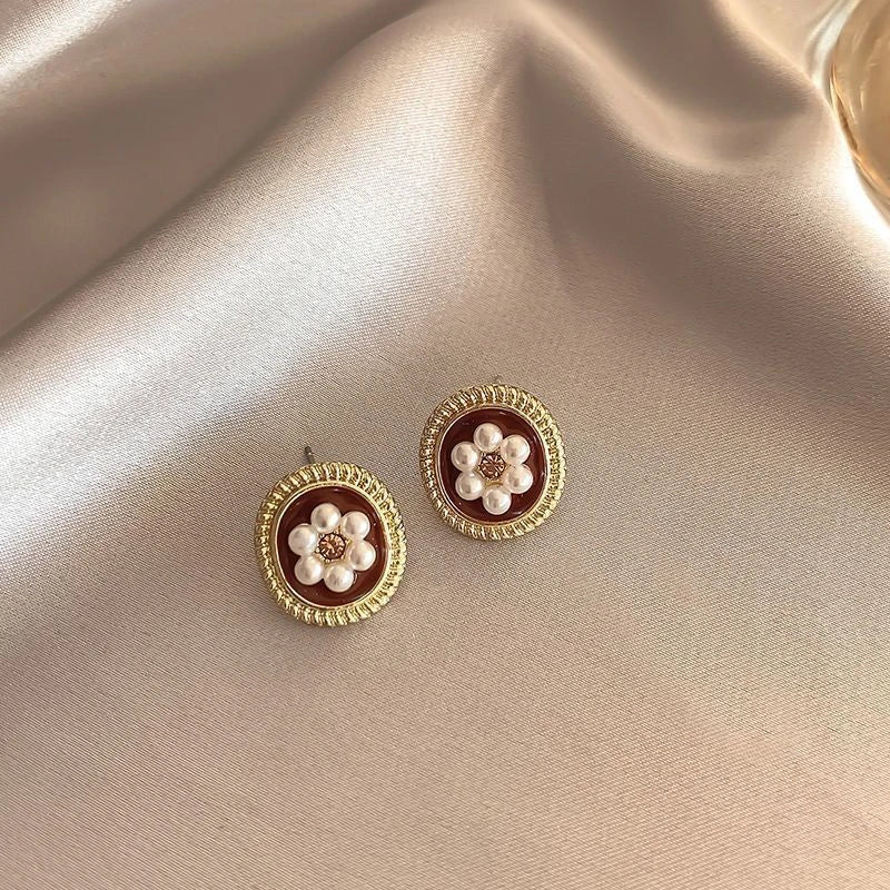 Wine Red Pearl Flower Heart Stud Earrings – Vintage Women’s Geometric Jewelry