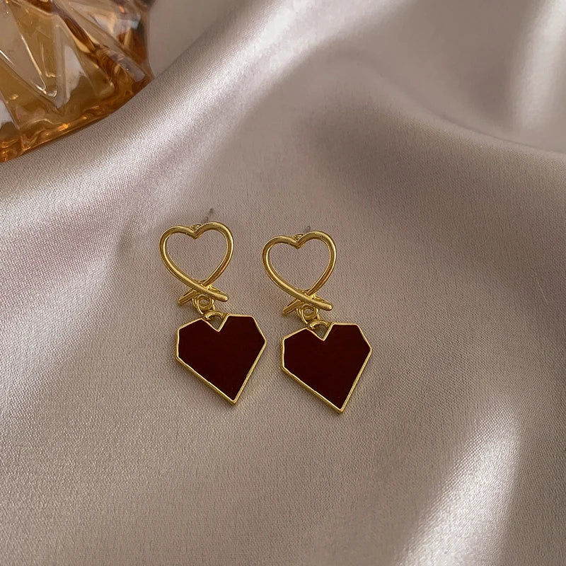 Wine Red Pearl Flower Heart Stud Earrings – Vintage Women’s Geometric Jewelry