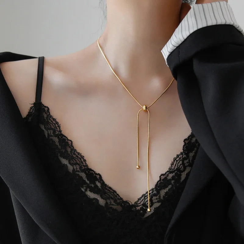 Gold Stainless Steel Adjustable Necklace – Retro Clavicle Chain for Women