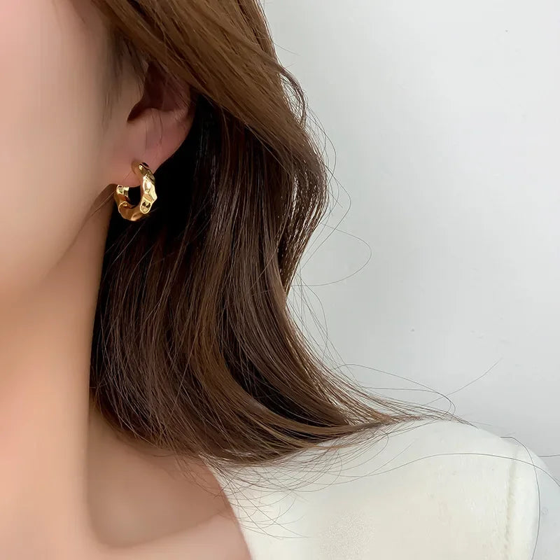 LATS Retro Geometric Hoop Earrings – Irregular Simple Circle Fashion Jewelry for Women