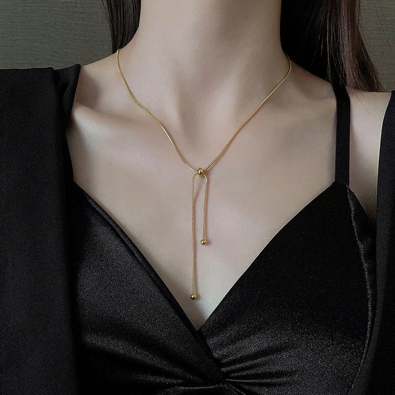 Gold Stainless Steel Adjustable Necklace – Retro Clavicle Chain for Women