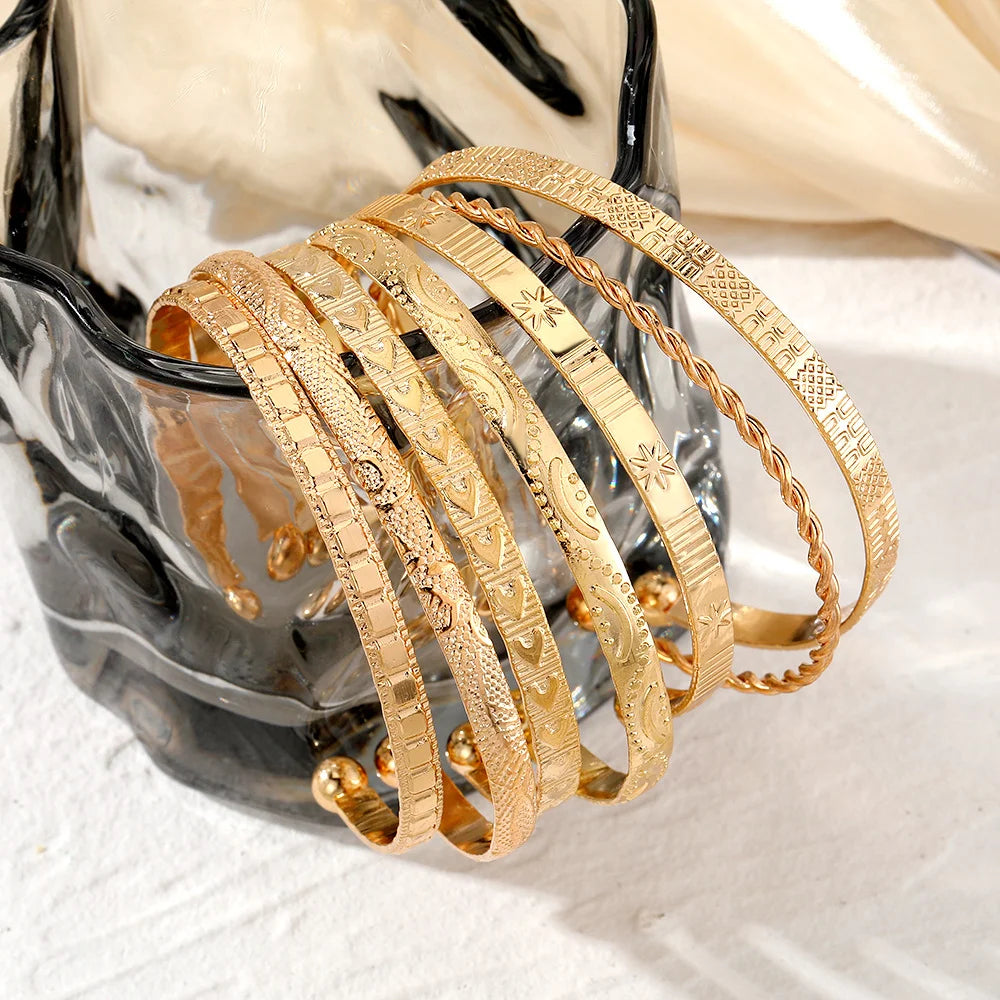7Pcs Punk Gold Bracelets Set – Goth Heart & Metal Bangles for Women