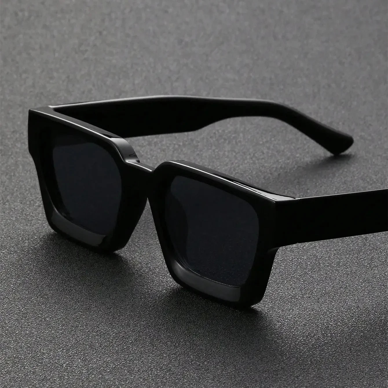 Retro Black Millionaire Shades – Luxury Designer Square Sunglasses for Men & Women 2025