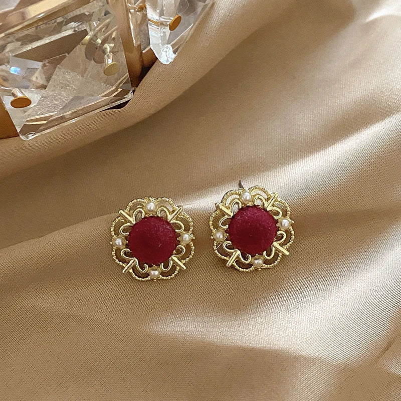 Wine Red Pearl Flower Heart Stud Earrings – Vintage Women’s Geometric Jewelry