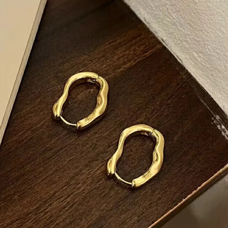LATS Retro Geometric Hoop Earrings – Irregular Simple Circle Fashion Jewelry for Women