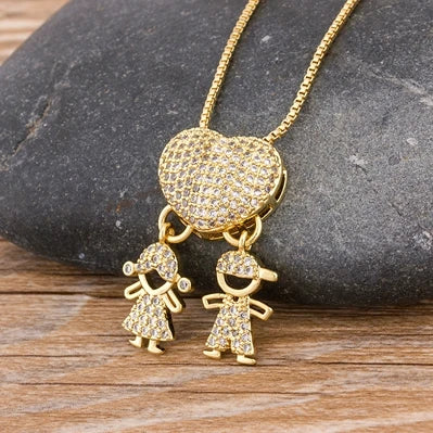 Nidin Romantic Heart Cubic Zirconia Pendant Necklace – Family Jewelry Gift for Mother
