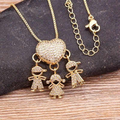 Nidin Romantic Heart Cubic Zirconia Pendant Necklace – Family Jewelry Gift for Mother