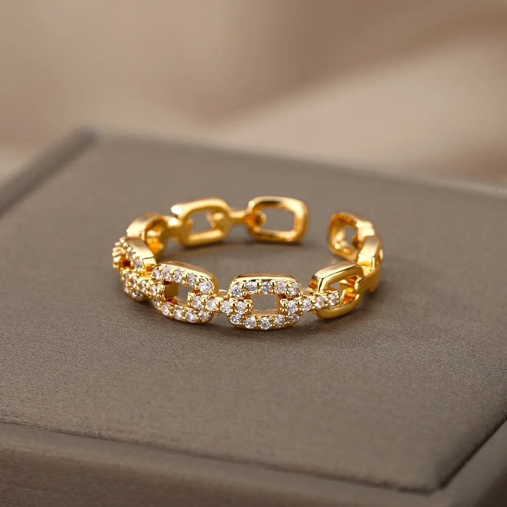 Classic Zircon Twist Chain Ring – Elegant Stainless Steel Couple’s Jewelry