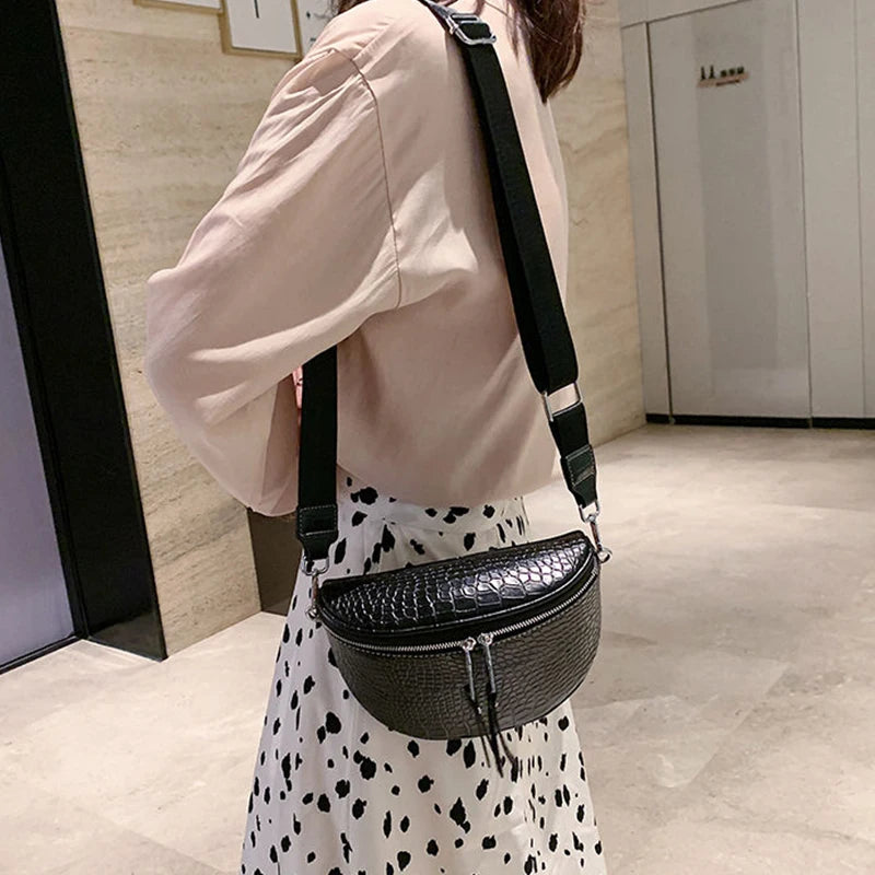 Luxury Designer Saddle Chest Bag – High-Quality Women’s Chain Crossbody & Hobo Purse