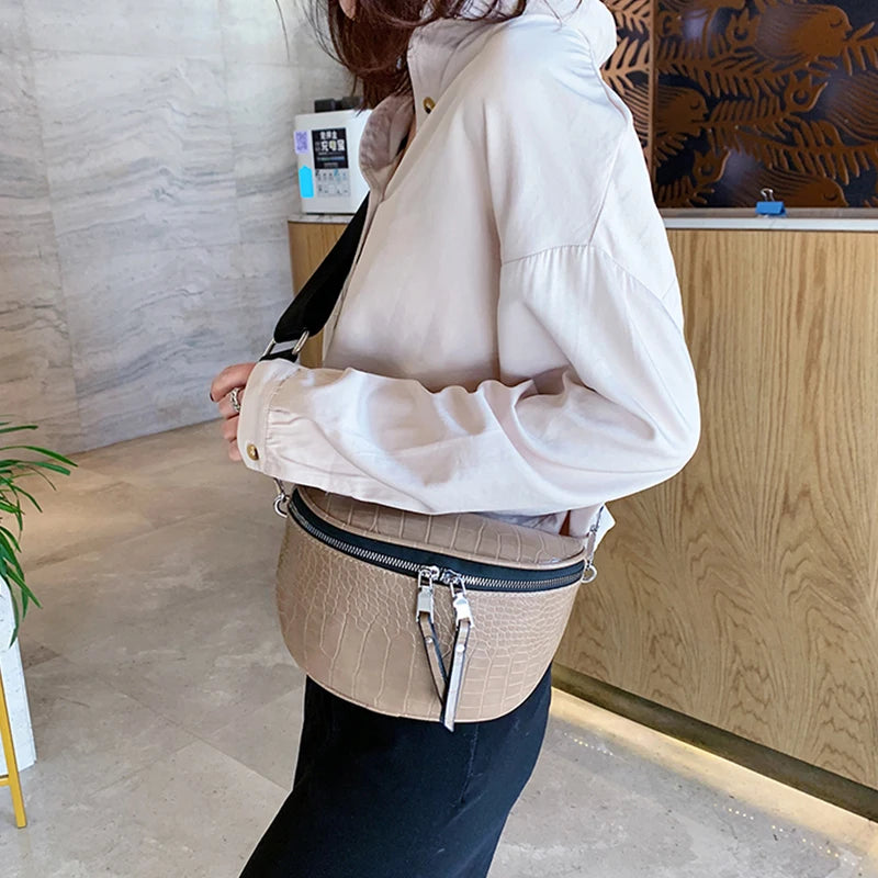 Luxury Designer Saddle Chest Bag – High-Quality Women’s Chain Crossbody & Hobo Purse