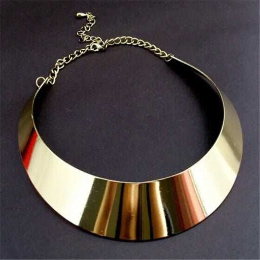 Gold Wide Collar Necklace – Minimalist European Street Style