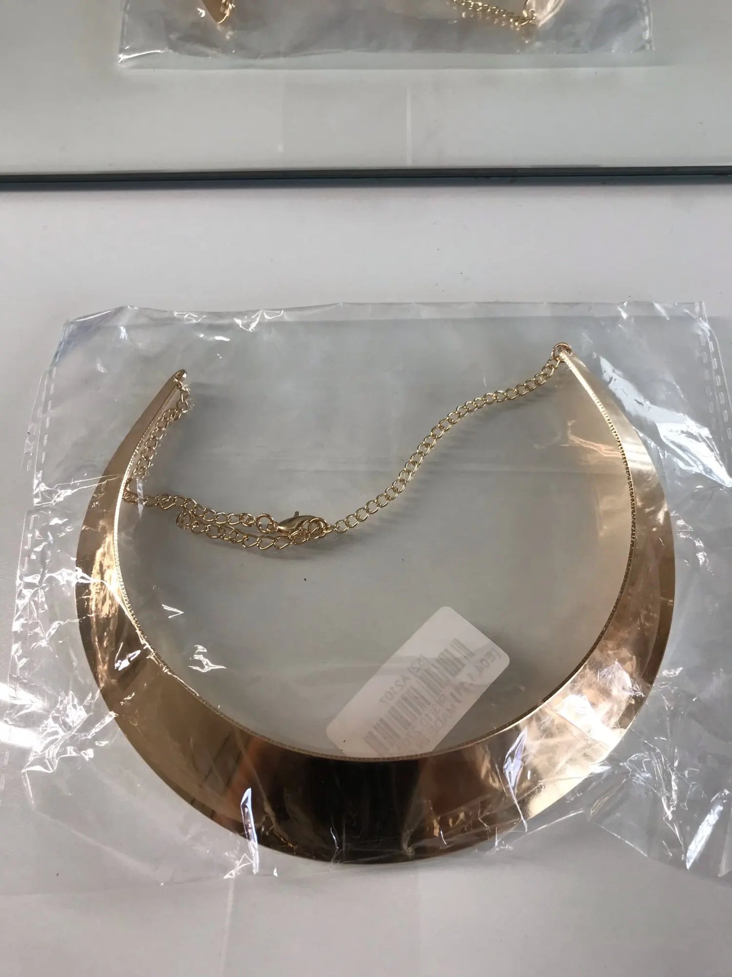Gold Wide Collar Necklace – Minimalist European Street Style