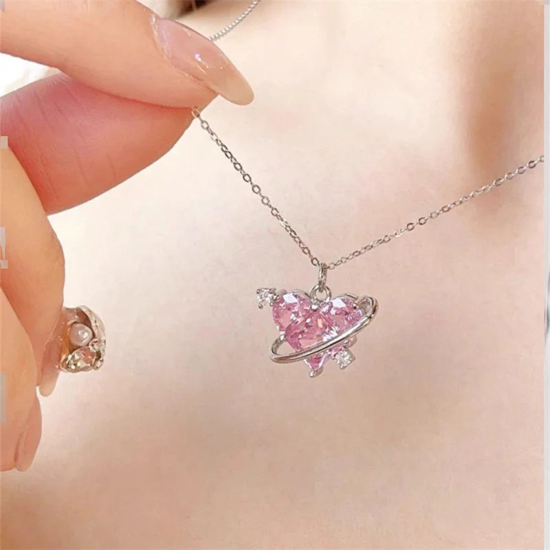 Y2K Pink Planet Heart Zircon Pendant Necklace – Aesthetic Clavicle Jewelry for Women