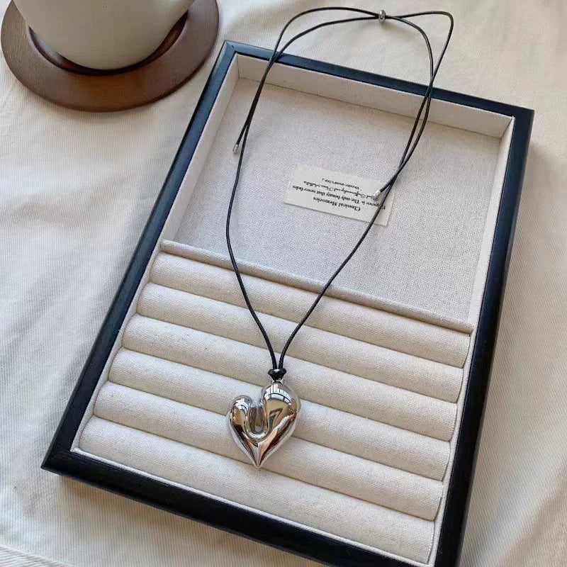 Charming Irregular Heart Pendant Rope Necklace – Adjustable Simple Jewelry for Women