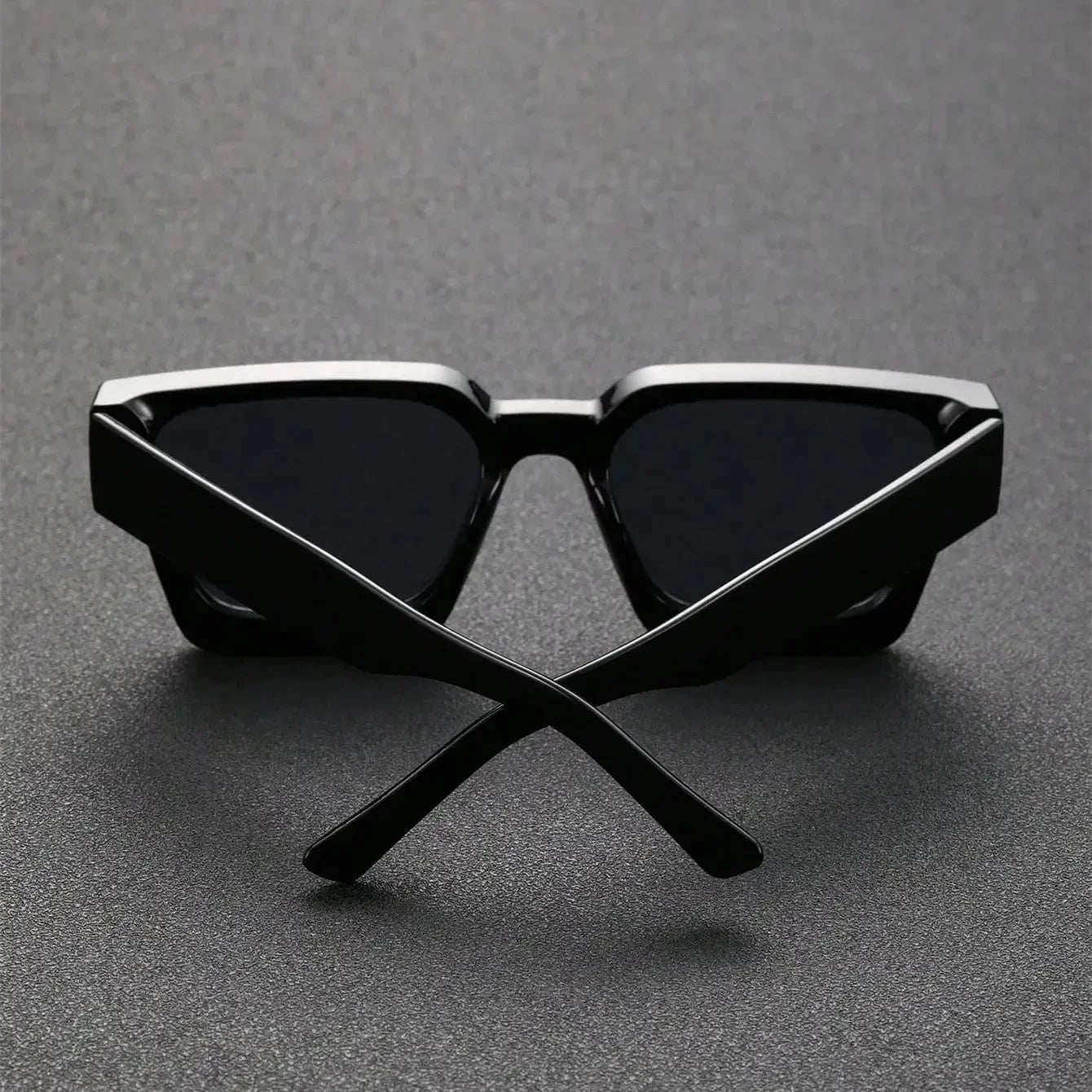 Retro Black Millionaire Shades – Luxury Designer Square Sunglasses for Men & Women 2025