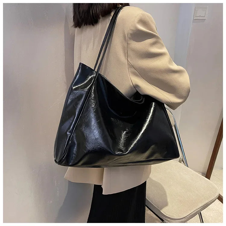 Women’s Retro PU Leather Tote – Large Soft Shoulder/Crossbody Bucket Bag