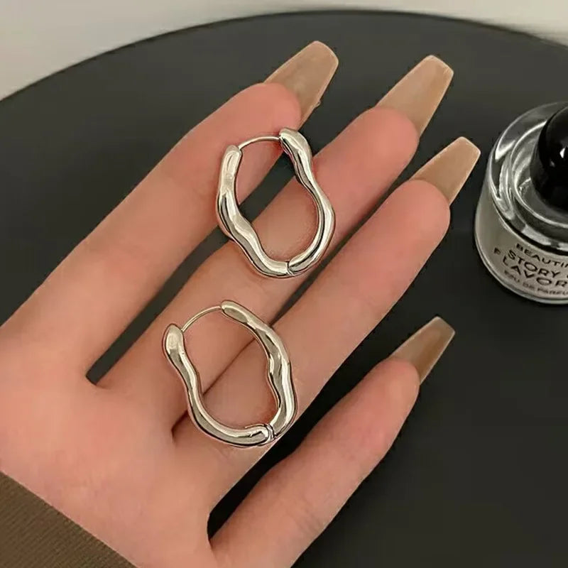 LATS Retro Geometric Hoop Earrings – Irregular Simple Circle Fashion Jewelry for Women