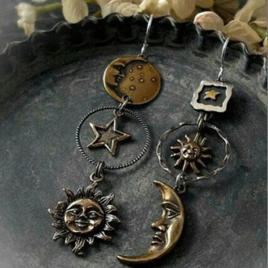 Greek Mythology Sun & Moon Face Earrings – Asymmetric Creative Pendant Jewelry for Women