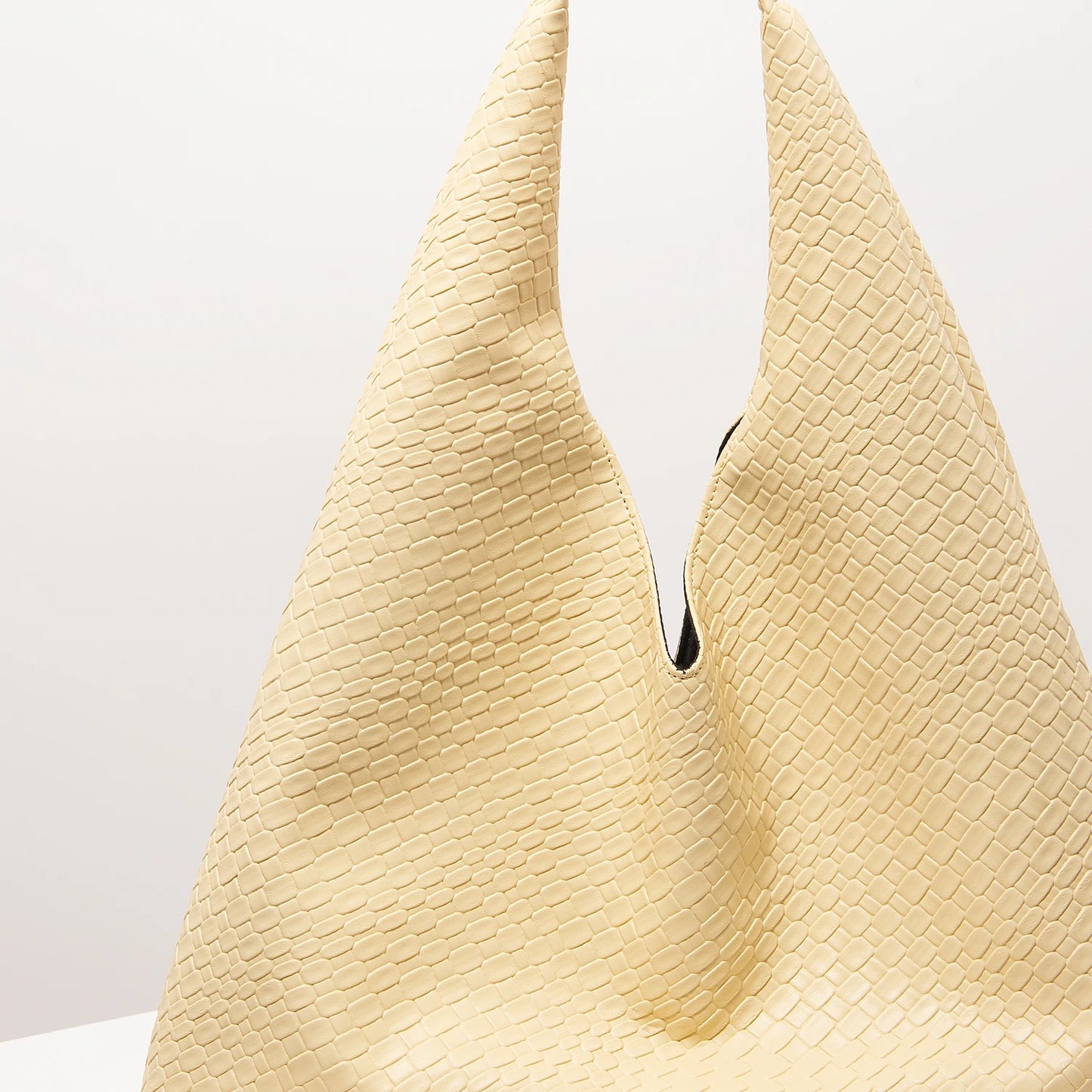 Simple Retro Shoulder Bag – Minimalist Hobo Tote for Women, Elegant Work & Grocery Bag