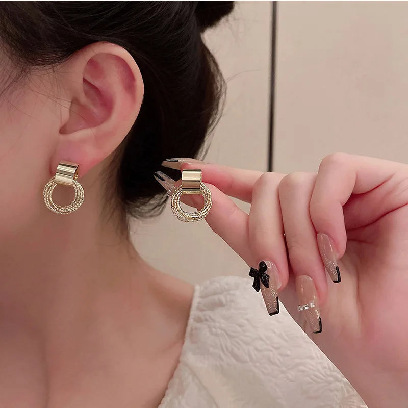 Vintage Metal Round Drop Earrings – Geometric Women’s Statement Jewelry