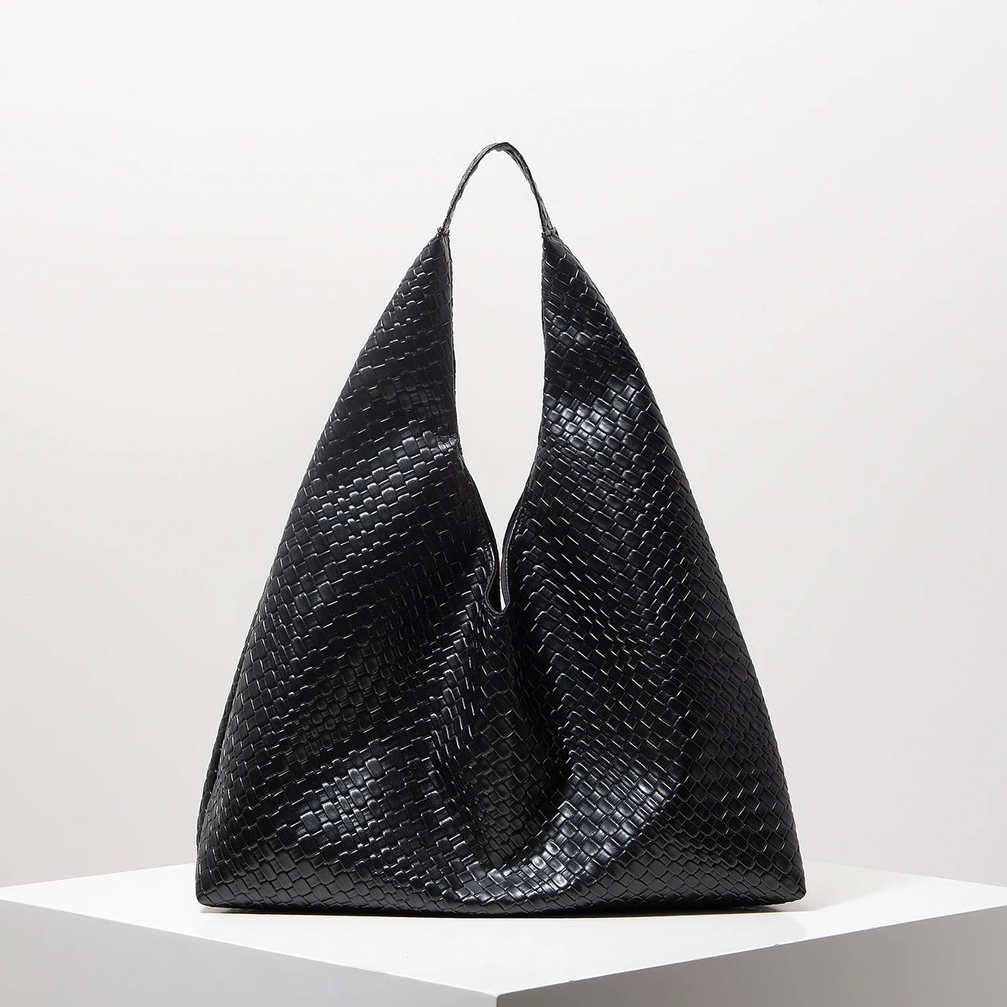 Simple Retro Shoulder Bag – Minimalist Hobo Tote for Women, Elegant Work & Grocery Bag