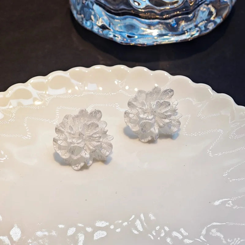Big White Flower Stud Earrings – Unique Women’s Wedding Jewelry