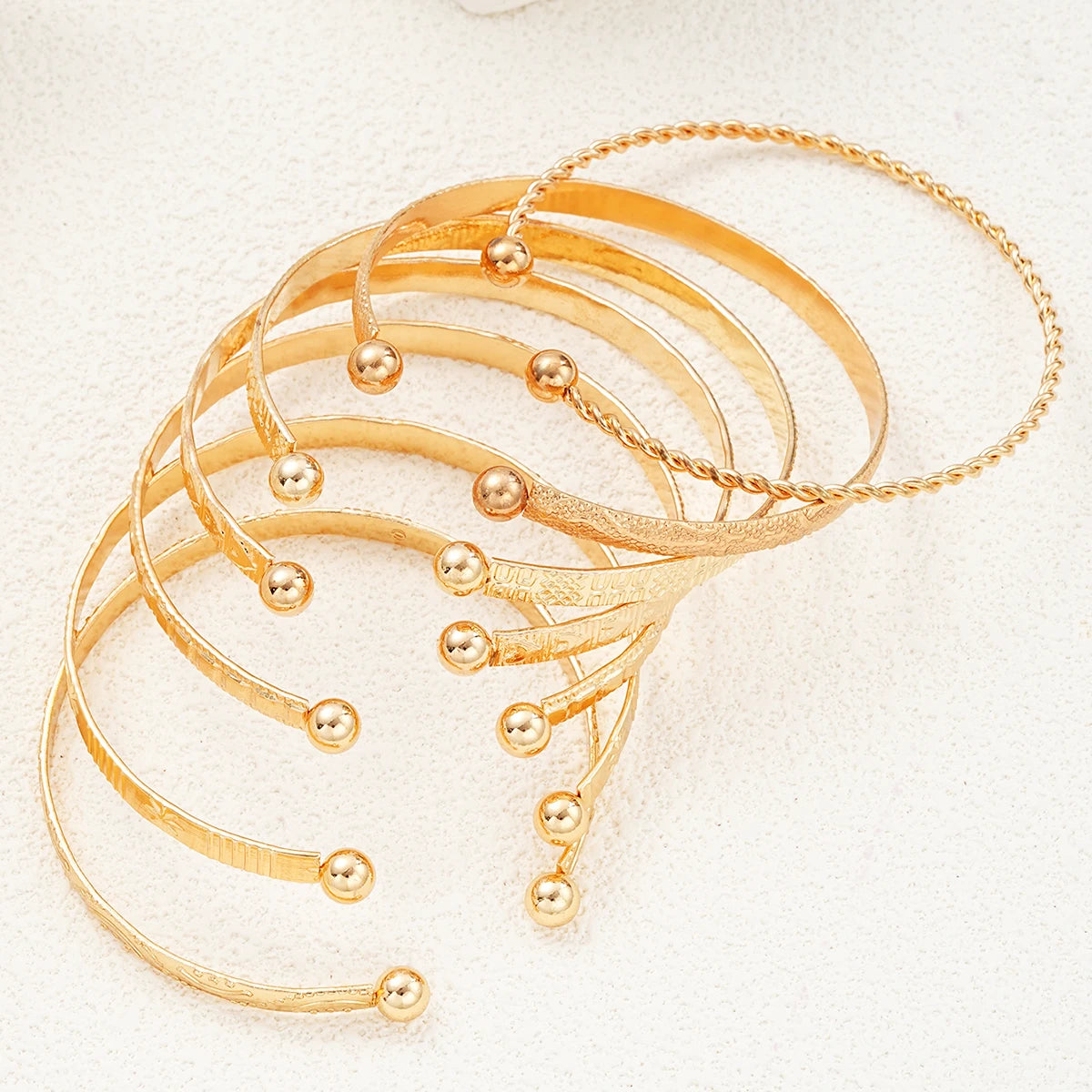 7Pcs Punk Gold Bracelets Set – Goth Heart & Metal Bangles for Women