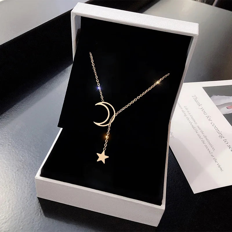 Simple Gold Moon & Star Pendant Choker – Women’s Party Charm Necklace