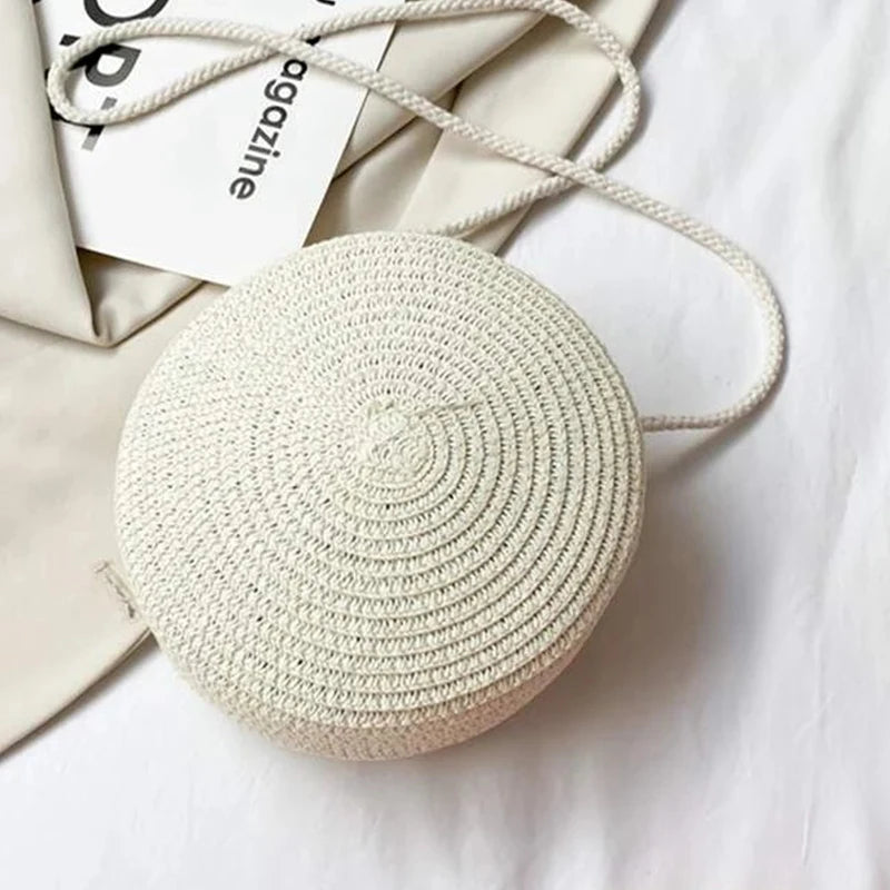 Round Straw Woven Beach Crossbody Bag – Cute Rattan Shoulder Handbag for Women