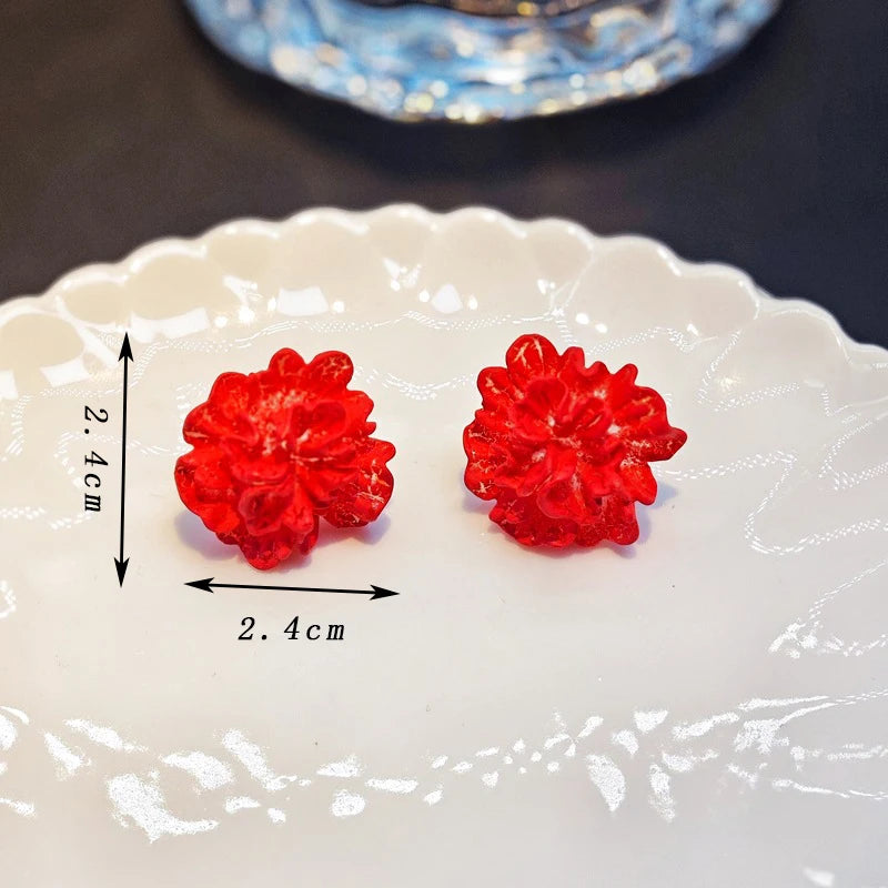 White & Red Flower Stud Earrings – Trendy Acrylic Women’s Wedding Jewelry