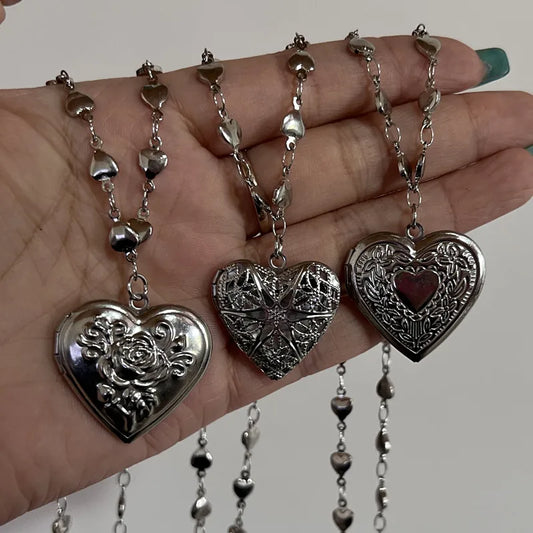 Romantic Heart Locket Pendant – Openable Stainless Steel Photo Frame Necklace for Men & Women