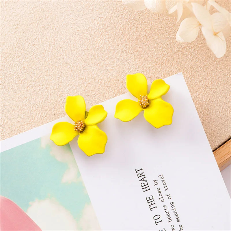Colorful Metal Dangle Earrings – Flower & Heart Pendant Women’s Jewelry