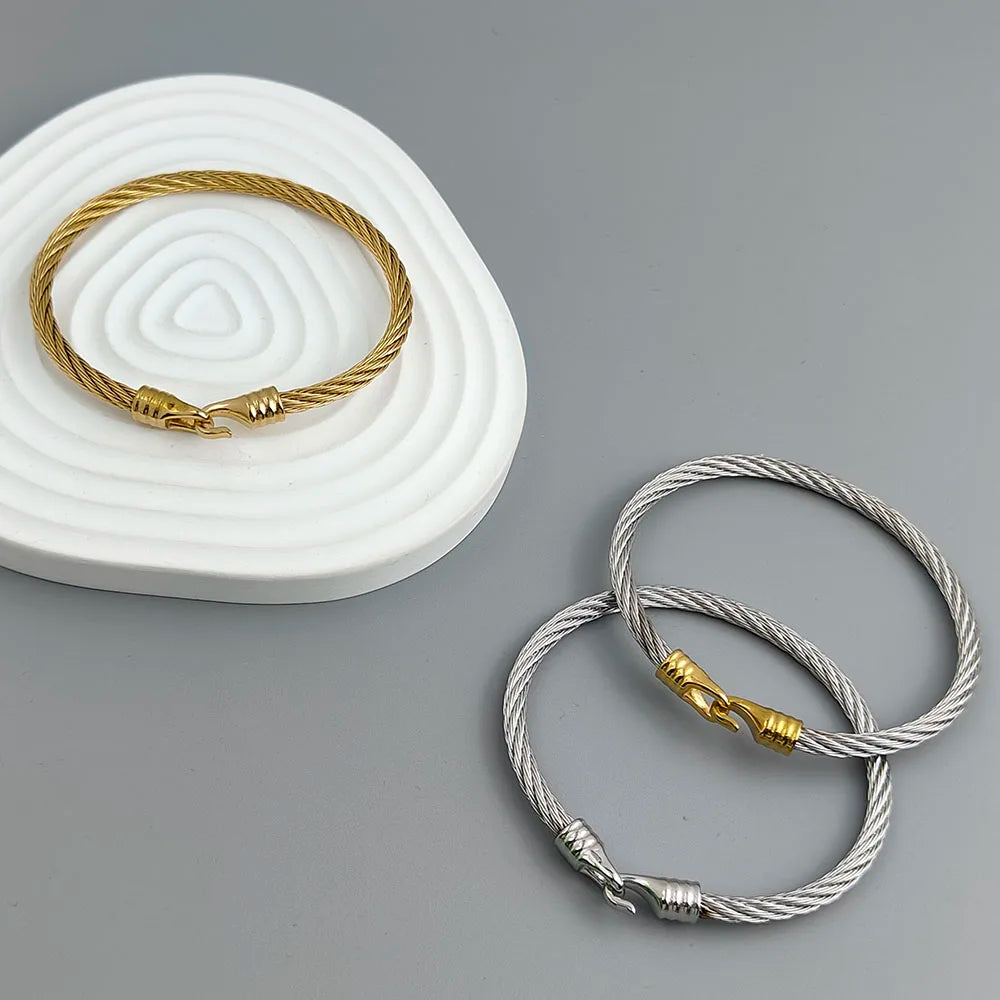 18K Gold-Plated Stainless Steel Horseshoe Bracelet – Waterproof Couple’s Jewelry