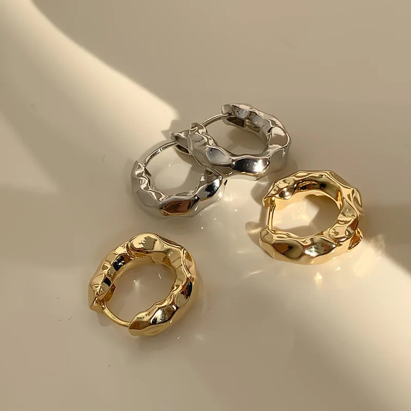 LATS Retro Geometric Hoop Earrings – Irregular Simple Circle Fashion Jewelry for Women