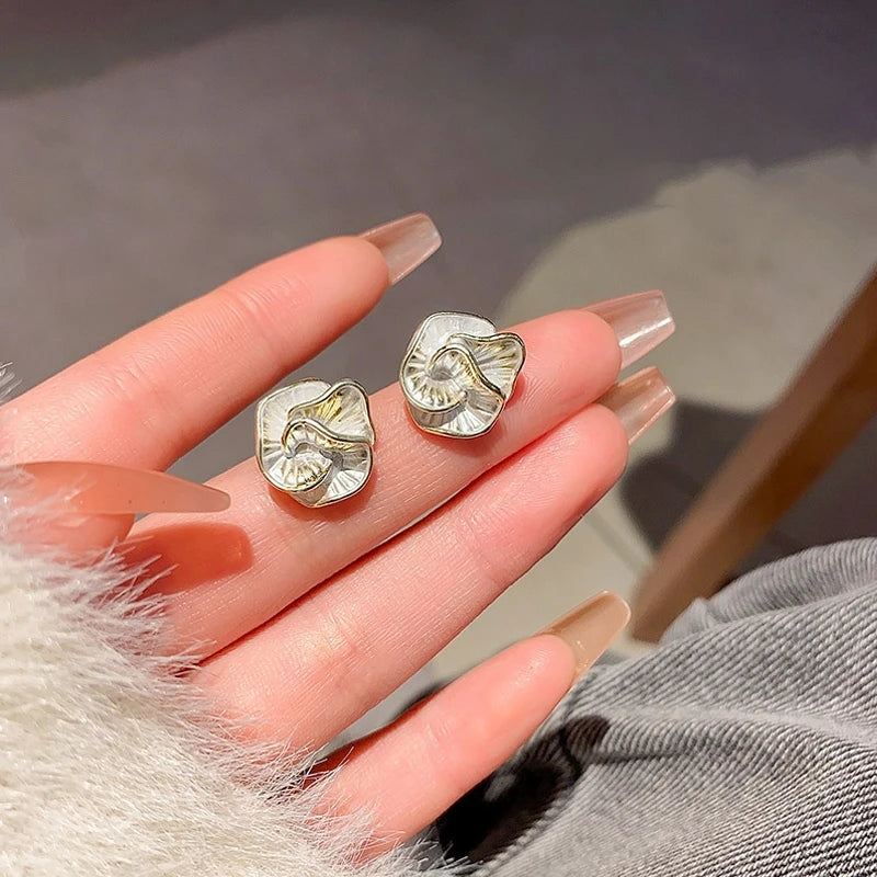 Black Enamel Flower Stud Earrings – Unique Multi-Layer Women’s Jewelry