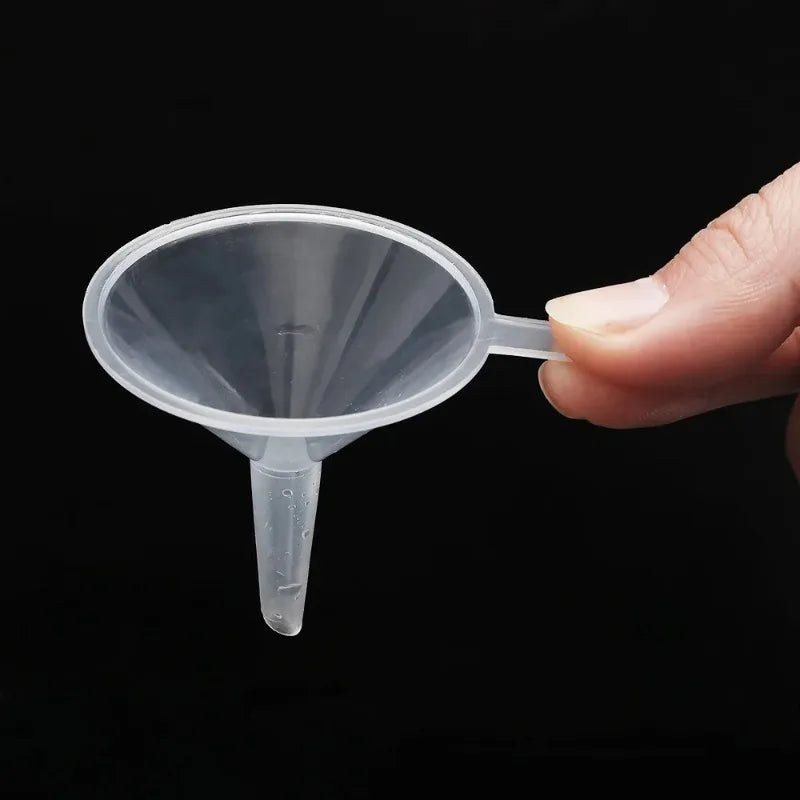 Microfiber Screen Cleaner Spray Bottle – Portable Press-Type Tool for Phone, Tablet & Laptop Screens (Empty, No Liquid)