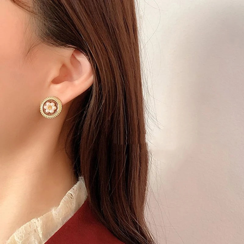Wine Red Pearl Flower Heart Stud Earrings – Vintage Women’s Geometric Jewelry