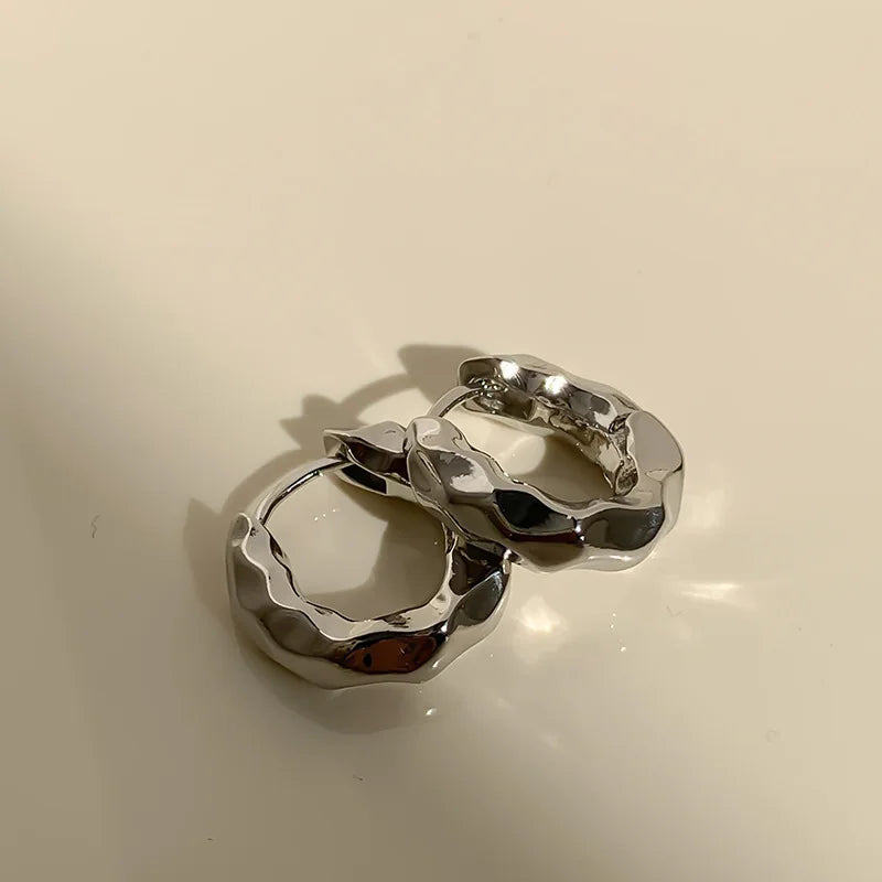 LATS Retro Geometric Hoop Earrings – Irregular Simple Circle Fashion Jewelry for Women