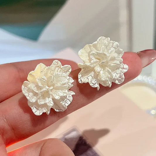 Big White Flower Stud Earrings – Unique Women’s Wedding Jewelry