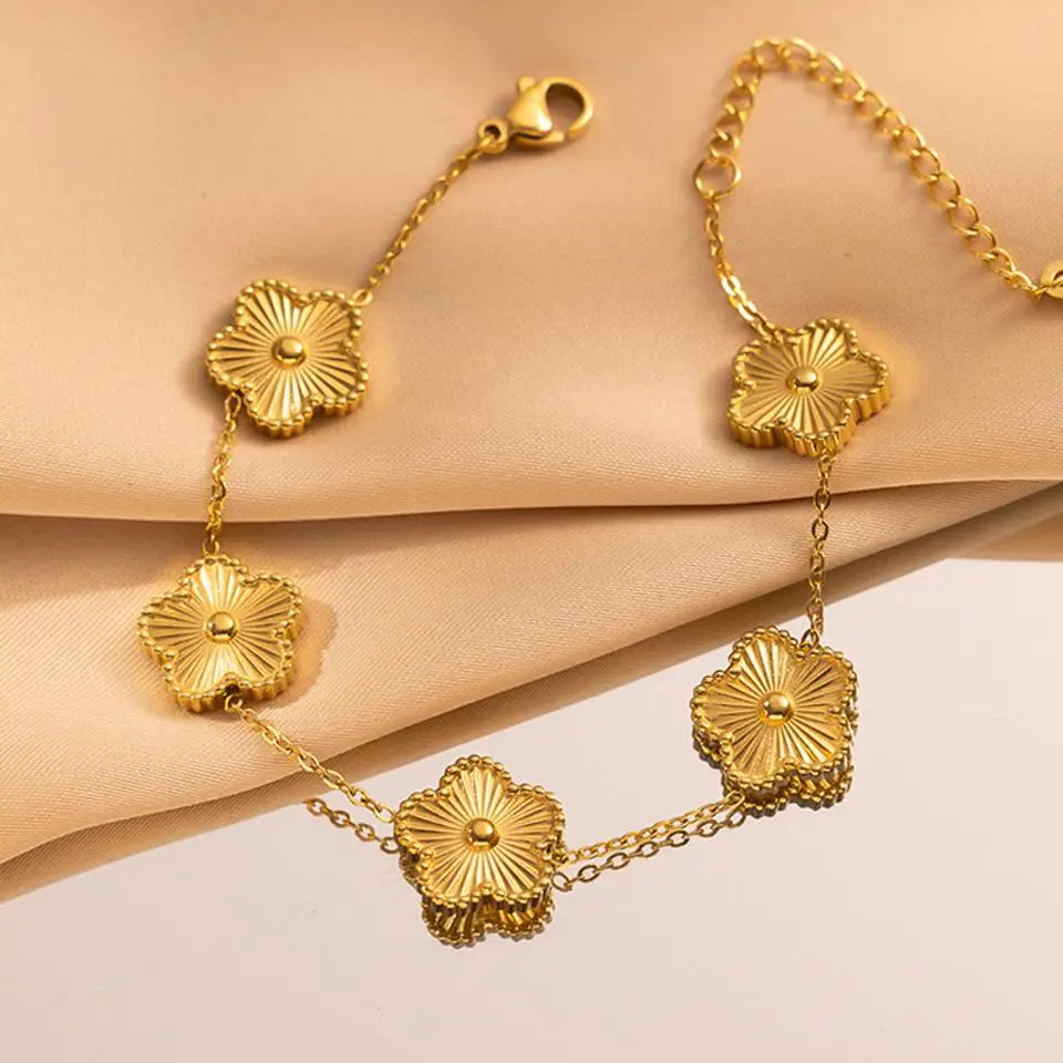 18K Gold-Plated Flower Bracelet – Plum Blossom Cuban Chain Women’s Jewelry