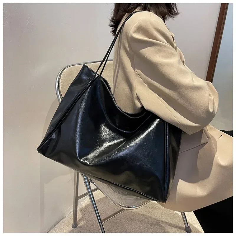 Women’s Retro PU Leather Tote – Large Soft Shoulder/Crossbody Bucket Bag
