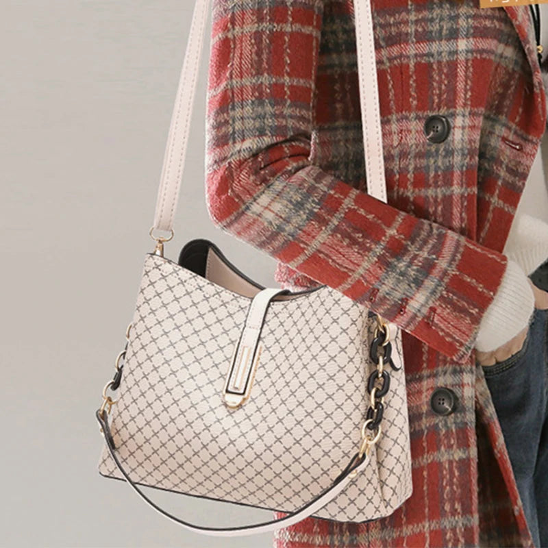Fashion Women’s Bucket Crossbody Bag – Vintage Tassel PU Leather Designer Shoulder Bag