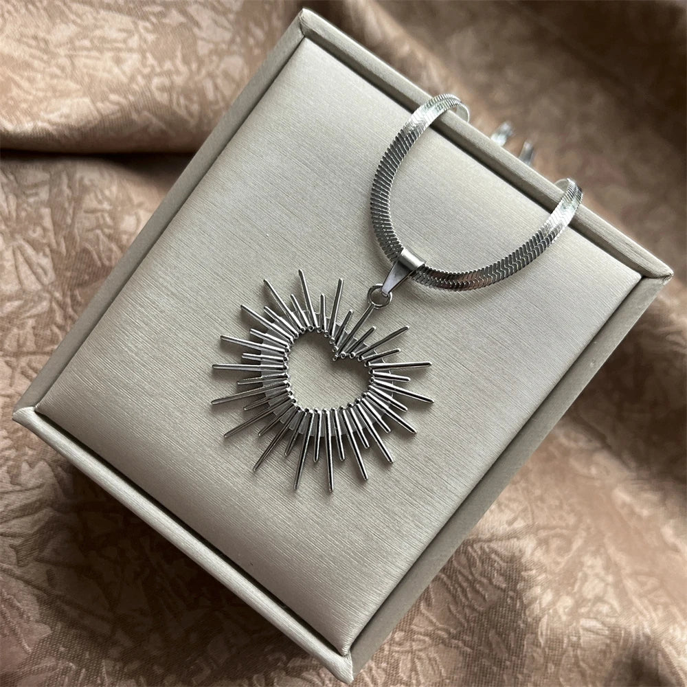 Exaggerated Punk O-Shaped Pendant Necklace – Chunky Stainless Steel Snake Chain for Men & Women