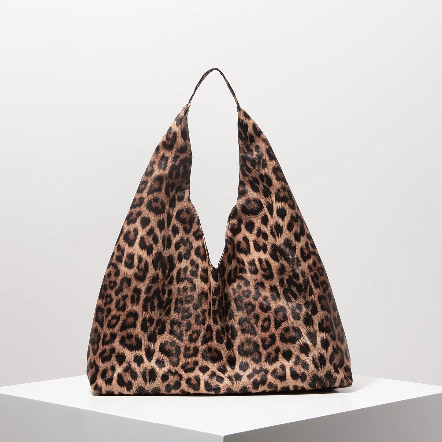 Simple Retro Shoulder Bag – Minimalist Hobo Tote for Women, Elegant Work & Grocery Bag