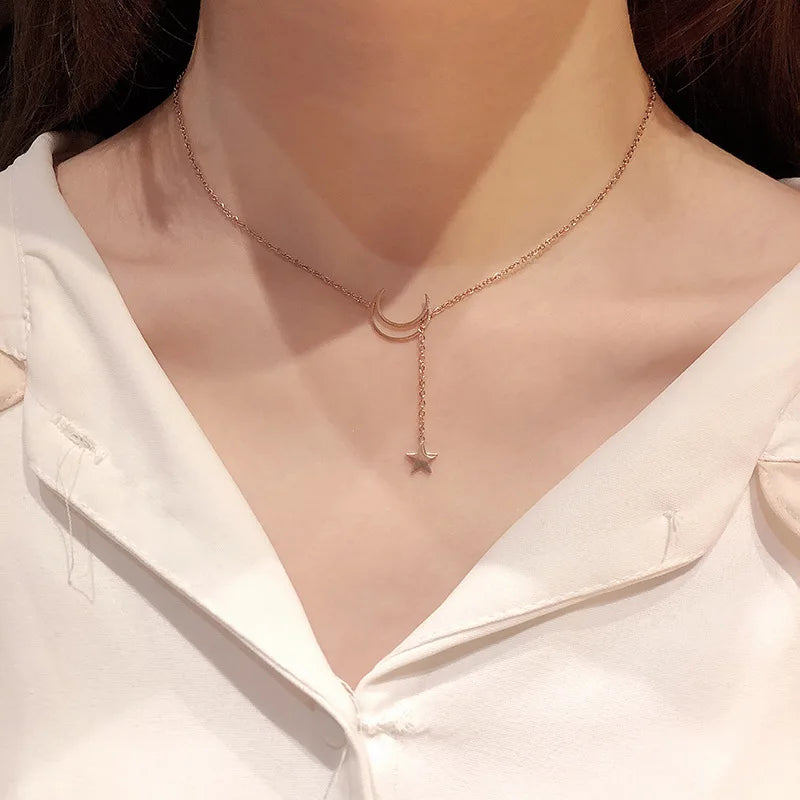 Simple Gold Moon & Star Pendant Choker – Women’s Party Charm Necklace