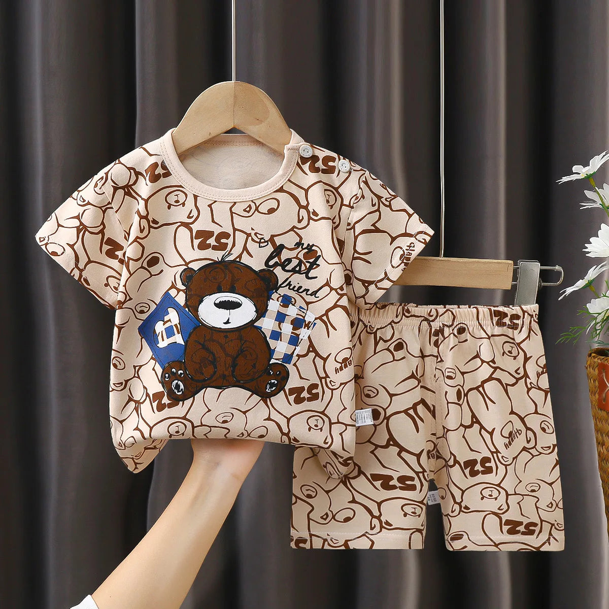Cartoon Print Cotton Toddler Outfit – 2-Piece Contrast T-Shirt & Shorts Set