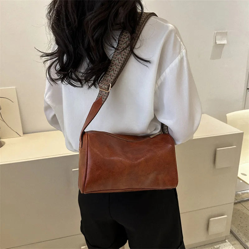 Vintage PU Leather Boston Handbag – Small Designer Crossbody & Travel Shoulder Bag for Women
