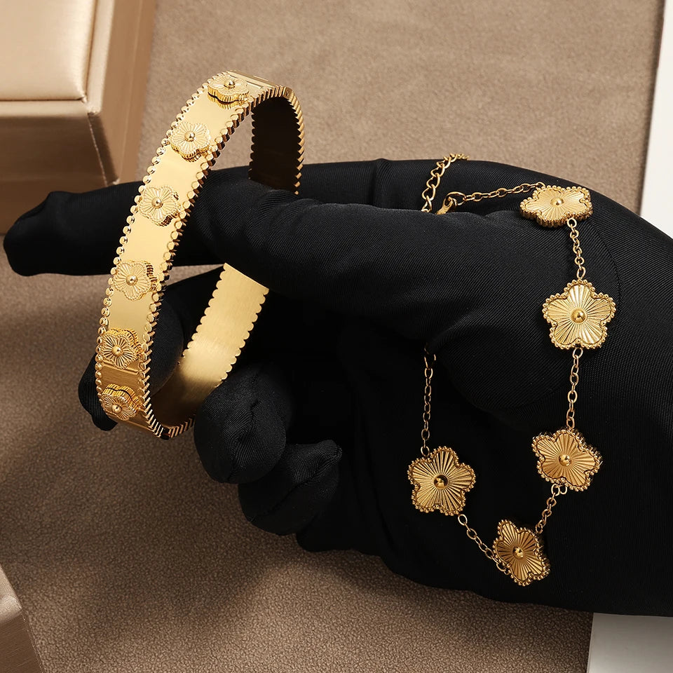 18K Gold-Plated Flower Bracelet – Plum Blossom Cuban Chain Women’s Jewelry